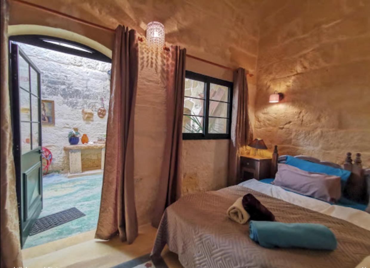 Peaceful Farmhouse Stay With Cozy Yard อาร์บ ภายนอก รูปภาพ